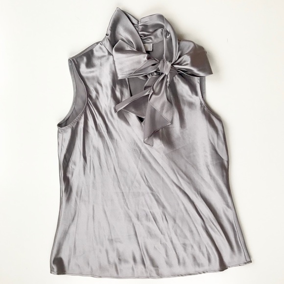 Tops - Adorable Silver Bow Neck Sleeveless Blouse